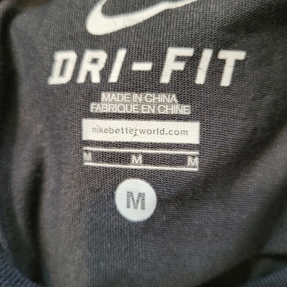 Nike Black and Red Short Sleeve Tee Dri Fit Med - Picture 2 of 11